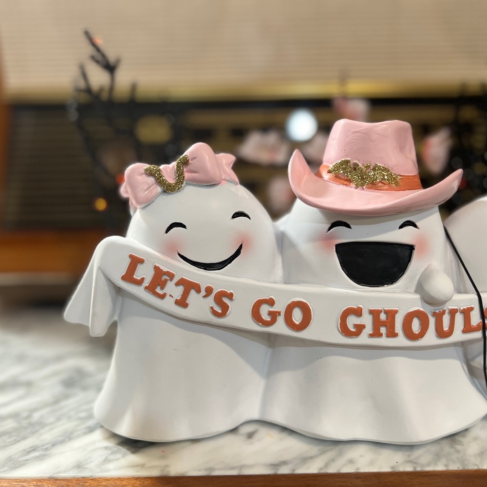 ✨NEW👻Goblin and Ghoul Let’s go Ghouls! Pink Cowboy Ghost Trio Decor👻 - Picture 4 of 11